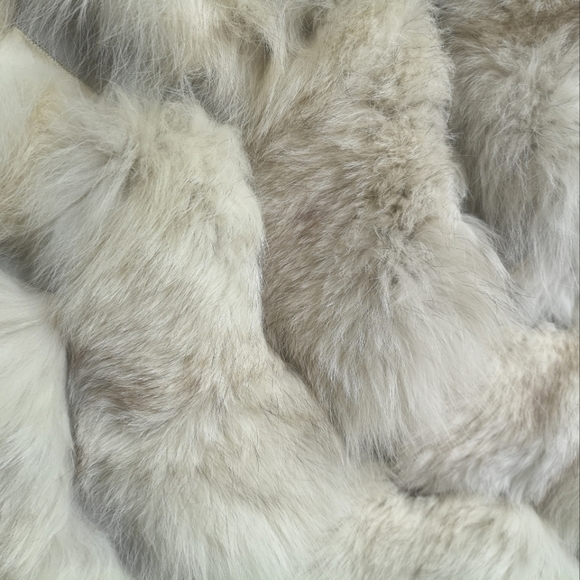 Long White Fur Coat - Picture 3 of 9